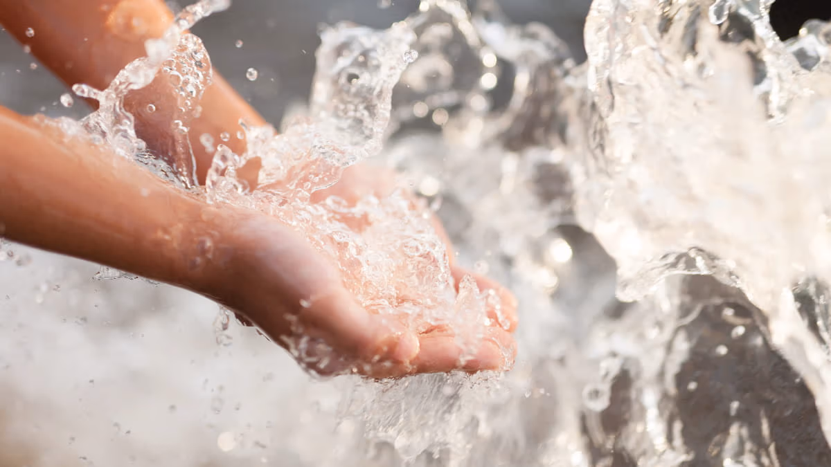 Children drinking water